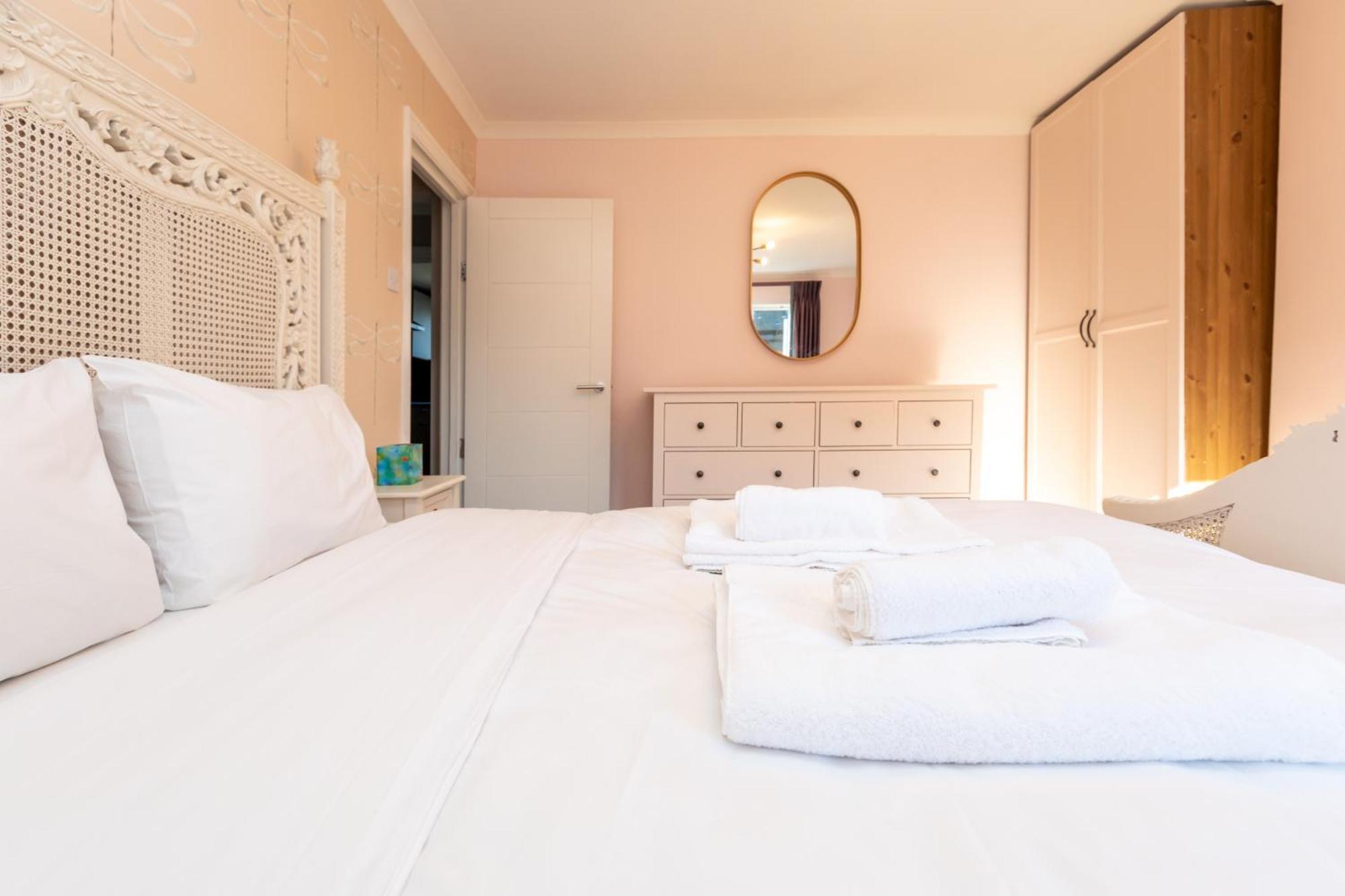 Spacious & Pristine 2Bd Flat - Balham Apartment Londra Exterior foto
