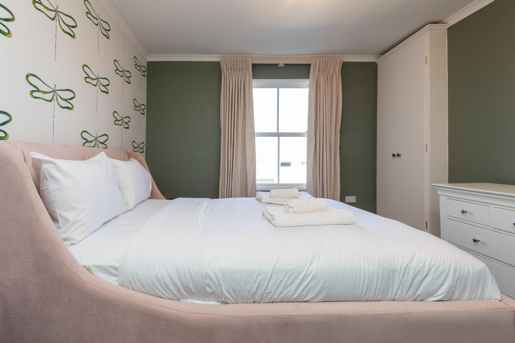 Spacious & Pristine 2Bd Flat - Balham Apartment Londra Exterior foto